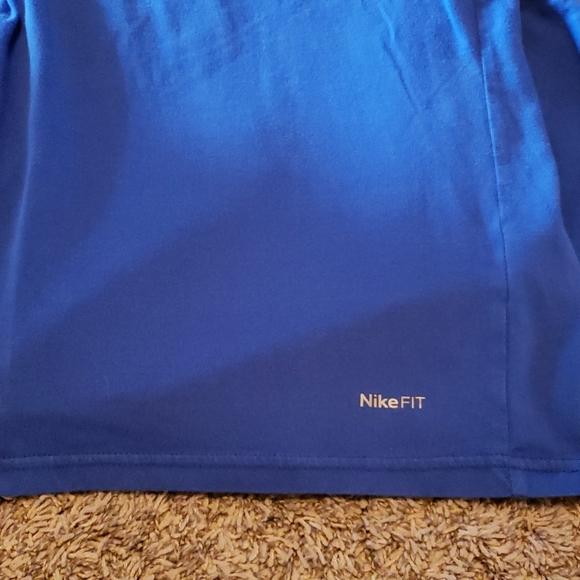 Nike Fit Dry tee - Picture 2 of 4